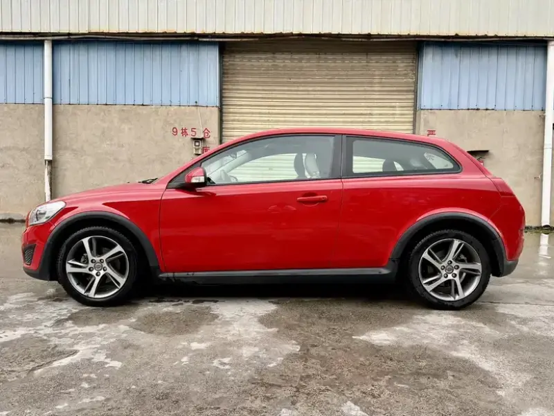2013 Volvo C30 с пробегом 52 000 км