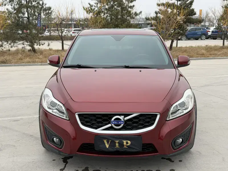2011 Volvo C30 с пробегом 103 000 км