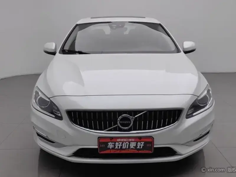 2019 Volvo S60 с пробегом 126 400 км