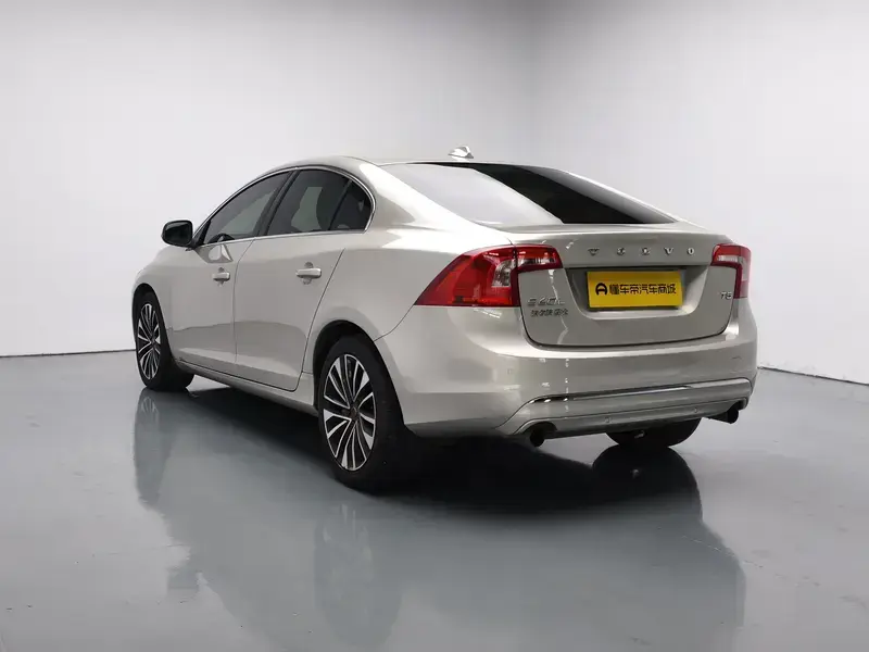 2019 Volvo S60 с пробегом 84 200 км