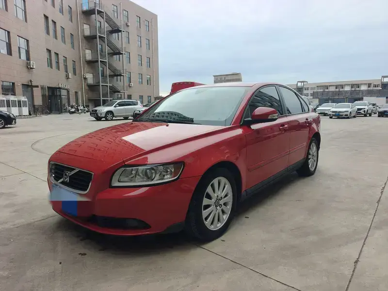 2009 Volvo S40 с пробегом 110 000 км