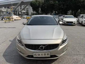 2019 Volvo S60 с пробегом 135 000 км