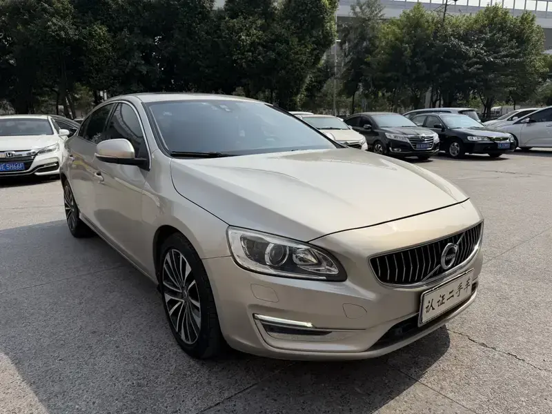 2019 Volvo S60 с пробегом 135 000 км