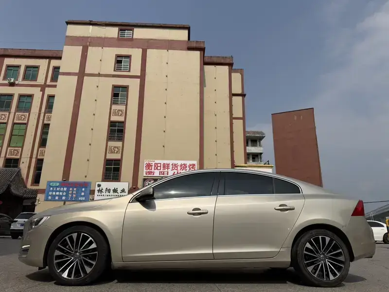 2019 Volvo S60 с пробегом 135 000 км