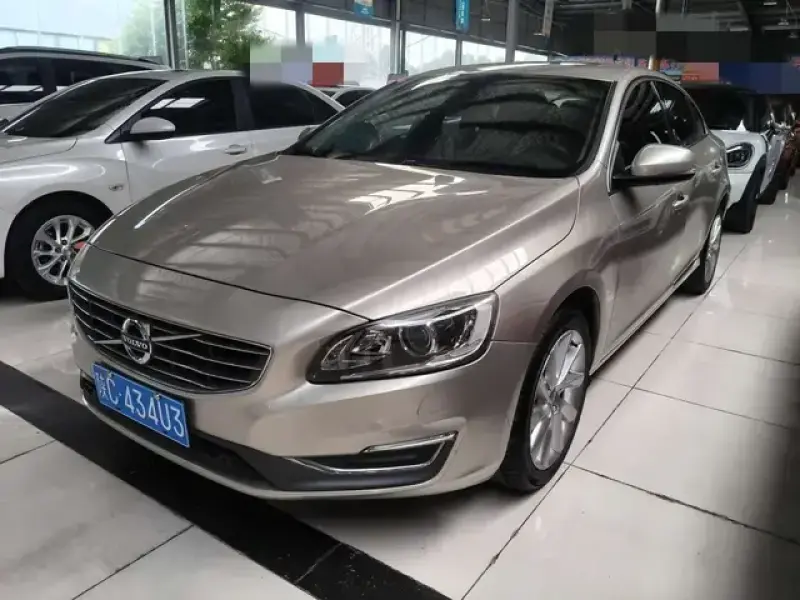 2018 Volvo S60 с пробегом 50 000 км