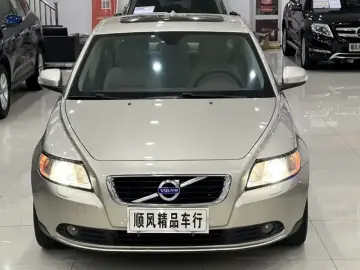 2011 Volvo S40 с пробегом 60 000 км