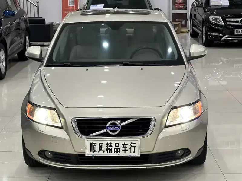 2011 Volvo S40 с пробегом 60 000 км