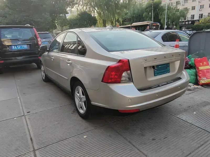 2011 Volvo S40 с пробегом 150 000 км