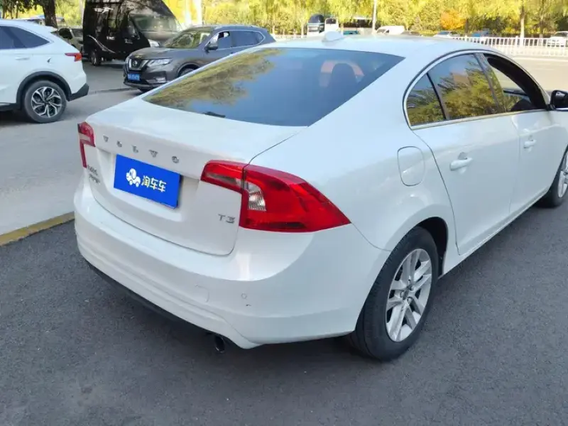 2018 Volvo S60 с пробегом 51 000 км