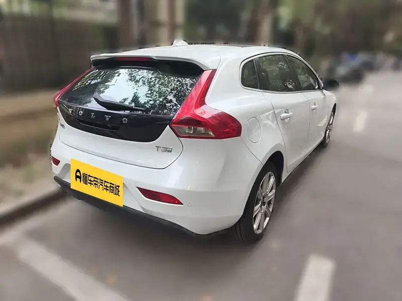 2017 Volvo V40 с пробегом 134 000 км