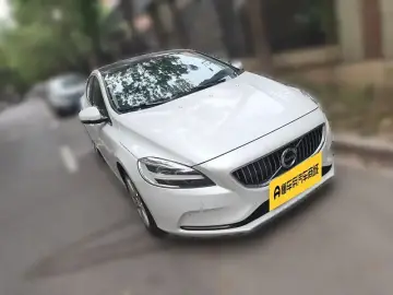 2017 Volvo V40 с пробегом 134 000 км