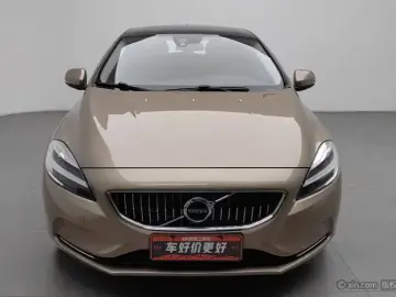 2017 Volvo V40 с пробегом 84 700 км