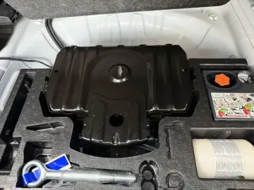 2023 Volvo XC40 с пробегом 41 000 км