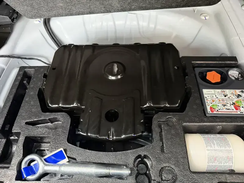2023 Volvo XC40 с пробегом 41 000 км