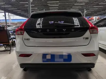 2017 Volvo V40 с пробегом 90 000 км