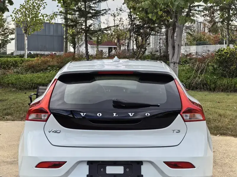 2019 Volvo V40 с пробегом 69 000 км