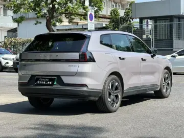 2026 Volvo XC70 с пробегом 3 300 км