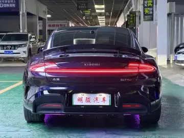 2024 Xiaomi SU7 с пробегом 17 300 км