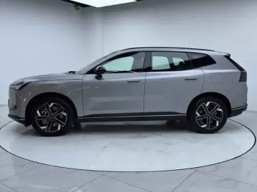 2026 Volvo XC70 с пробегом 1 000 км