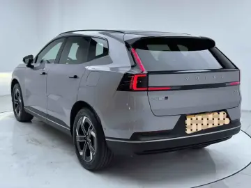 2026 Volvo XC70 с пробегом 1 000 км