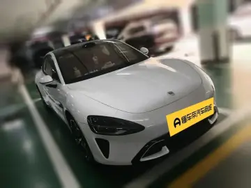 2024 Xiaomi SU7 с пробегом 15 100 км