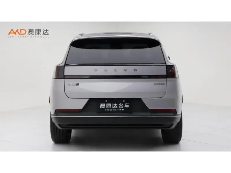2026 Volvo XC70 с пробегом 1 200 км