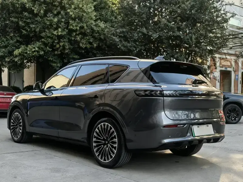 2025 Voyah Free с пробегом 18 000 км