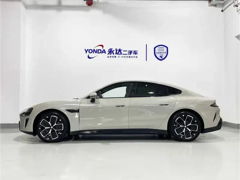 2024 Xiaomi SU7 с пробегом 24 000 км