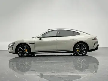 2024 Xiaomi SU7 с пробегом 56 300 км