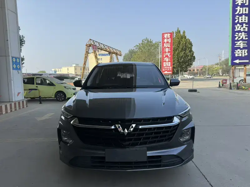 2022 Wuling Victory с пробегом 16 000 км