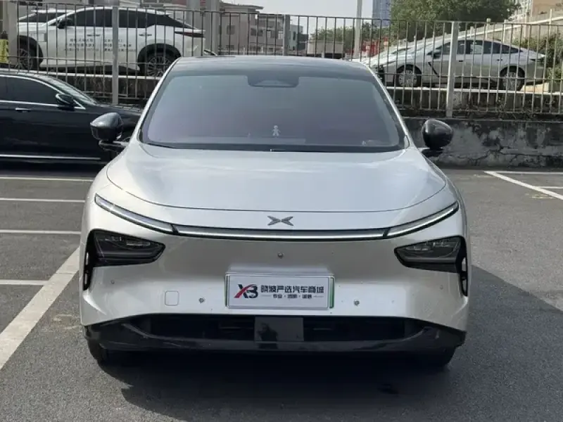2025 Xpeng G7 с пробегом 22 000 км
