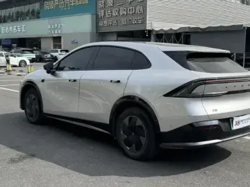 2025 Xpeng G7 с пробегом 22 000 км