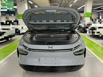 2025 Xpeng G7 с пробегом 14 000 км