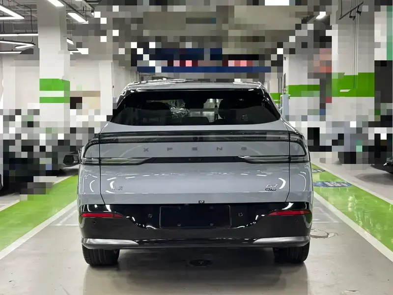 2025 Xpeng G7 с пробегом 14 000 км