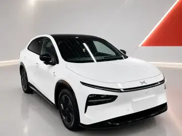 2025 Xpeng G7 с пробегом 65 700 км