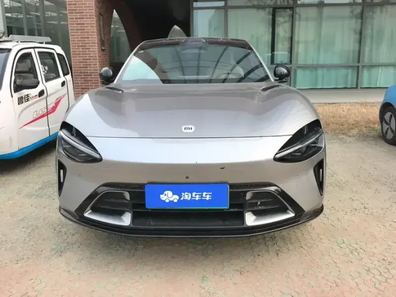 2025 Xiaomi YU7 с пробегом 25 000 км
