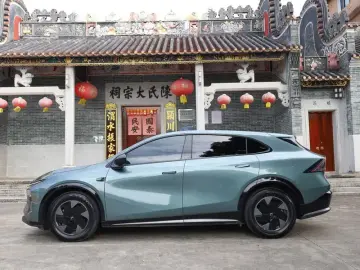 2025 Xpeng G7 с пробегом 10 000 км