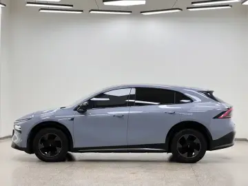 2025 Xpeng G7 с пробегом 6 900 км