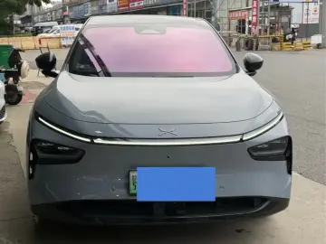 2025 Xpeng G7 с пробегом 11 000 км