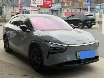 2025 Xpeng G7 с пробегом 11 000 км