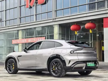 2025 Xiaomi YU7 с пробегом 26 000 км