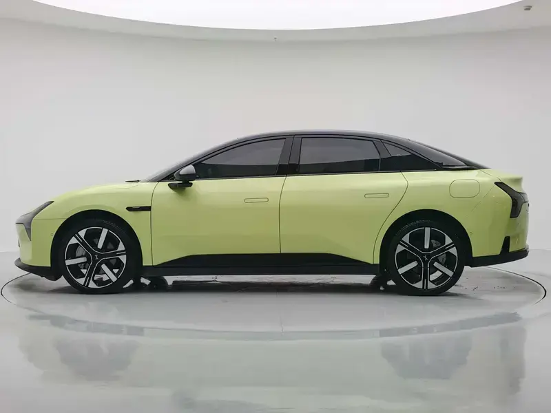 2026 Xpeng Mona M03 с пробегом 34 400 км