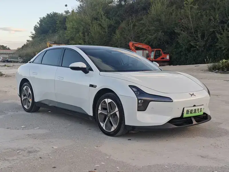 2025 Xpeng Mona M03 с пробегом 70 000 км