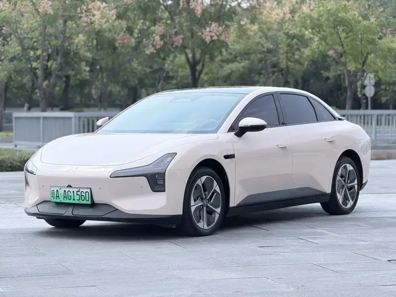 2024 Xpeng Mona M03 с пробегом 23 000 км