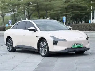 2024 Xpeng Mona M03 с пробегом 23 000 км