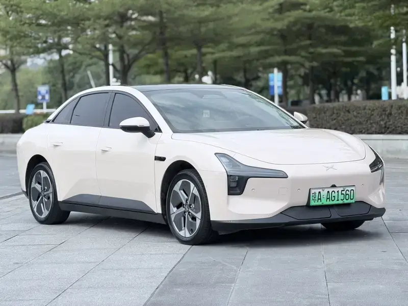 2024 Xpeng Mona M03 с пробегом 23 000 км