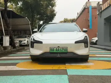 2024 Xpeng Mona M03 с пробегом 11 000 км