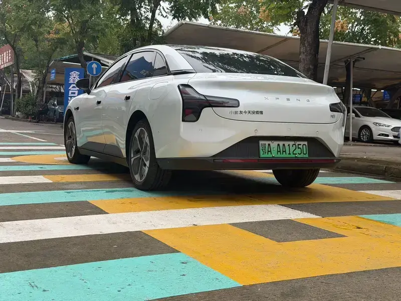 2024 Xpeng Mona M03 с пробегом 11 000 км