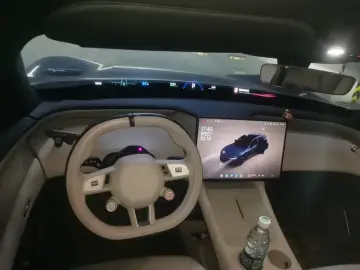 2025 Xiaomi YU7 с пробегом 13 300 км