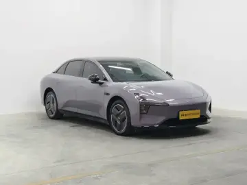 2026 Xpeng Mona M03 с пробегом 900 км